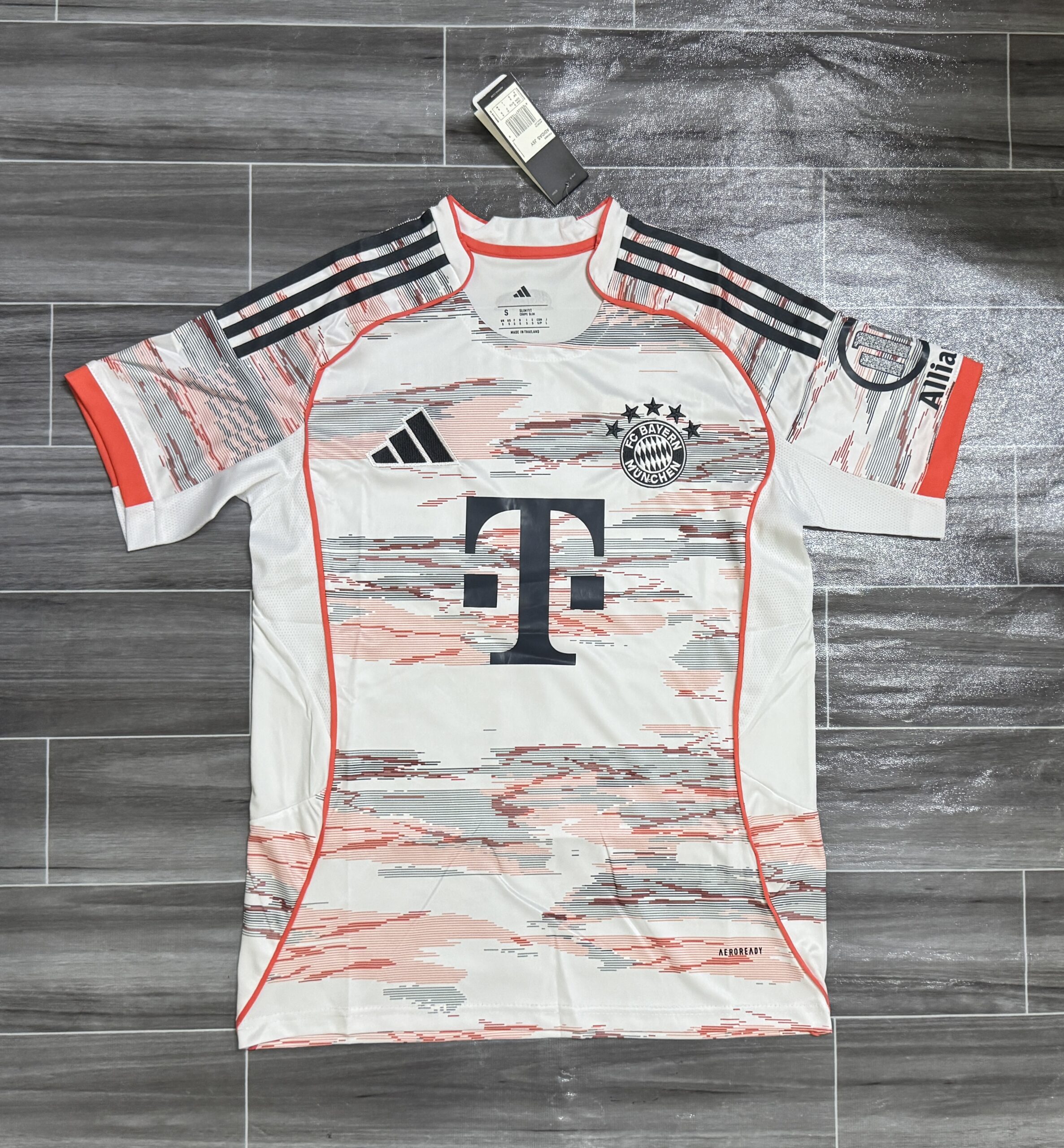 Camiseta Bayern temporada 25/26 Segunda equipación