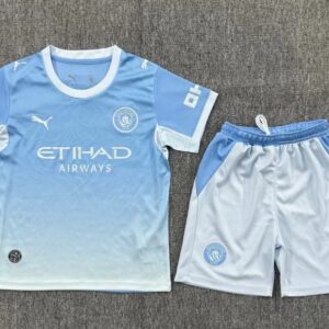 Conjunto Niño Manchester City temporada 26/27 Primera equipación