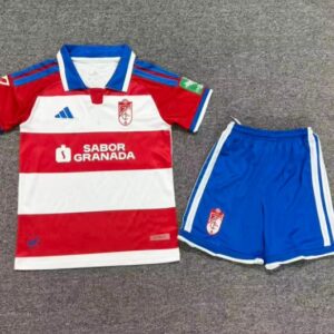 Conjunto Niño Granada temporada 26/27 Primera equipación