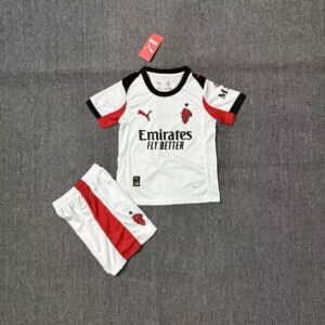 Conjunto Niño Milán temporada 25/26 Segunda equipación