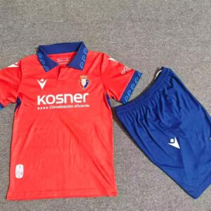 Conjunto Niño Osasuna temporada 26/27 Primera equipación