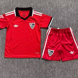 Conjunto Niño Sevilla temporada 26/27 Segunda equipación
