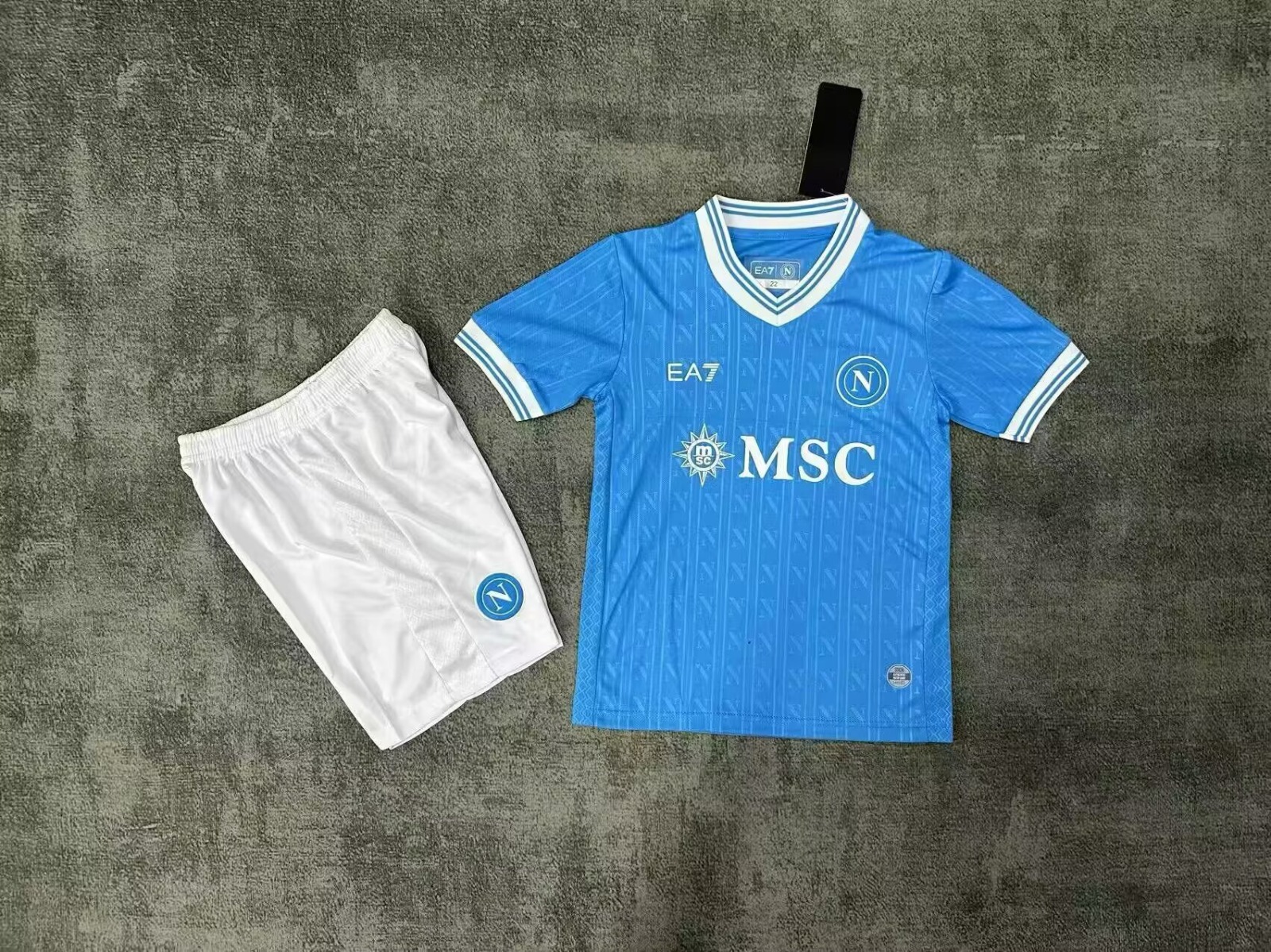 Conjunto Niño Napoli temporada 25/26 Primera equipación