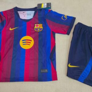 Conjunto Niño Barcelona temporada 26/27 Primera equipación