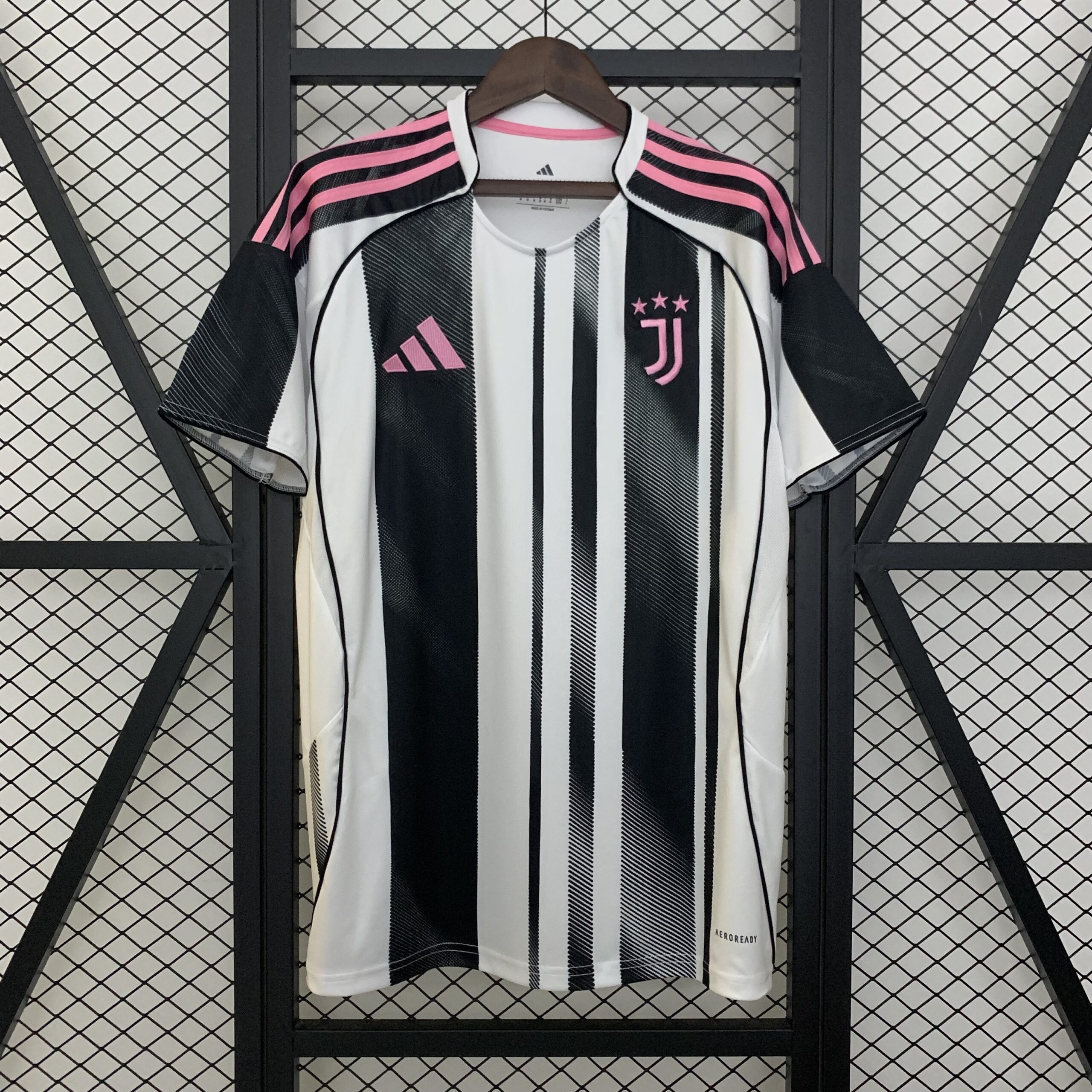 Camiseta Juventus temporada 25/26 Primera equipación