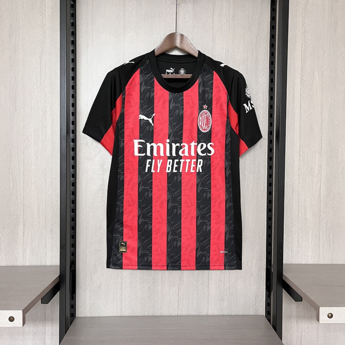 Camiseta Milan temporada 25/26 Primera equipación