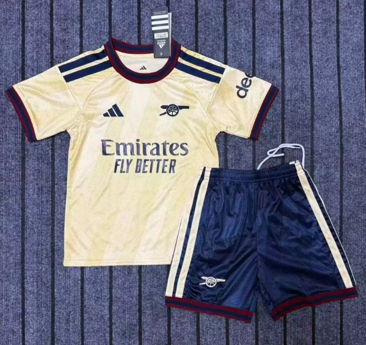 Conjunto Niño Arsenal temporada 26/27 Tercera equipación