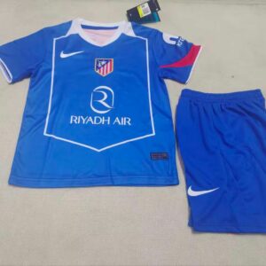 Conjunto Niño Atletico Madrid temporada 25/26 Tercera equipación