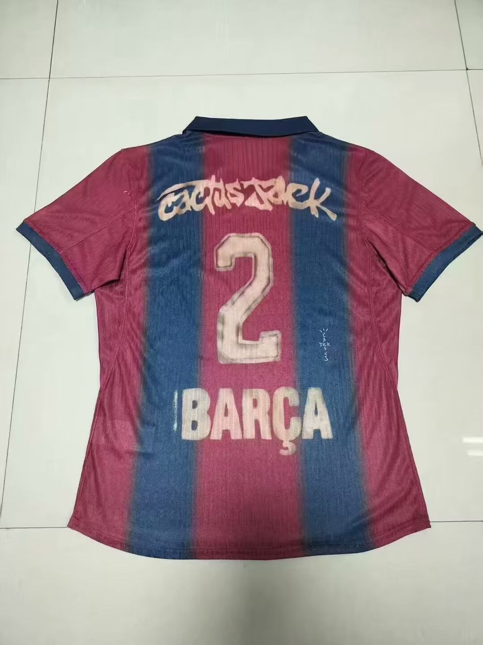 Camiseta Especial Barcelona Travis Scott - Imagen 2