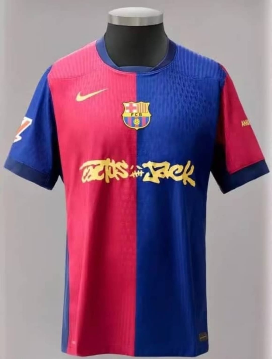 Camiseta Especial Barcelona Travis Scott