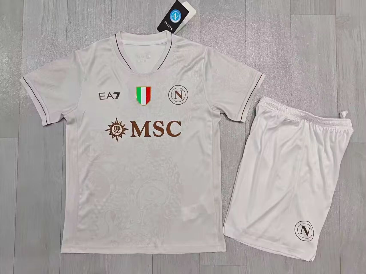 Conjunto Niño Napoli temporada 25/26 Segunda equipación