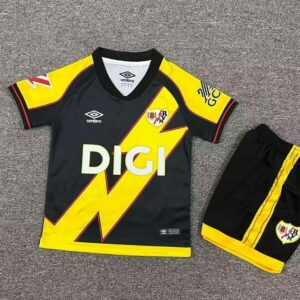 Conjunto Niño Rayo temporada 25/26 Tercera equipación