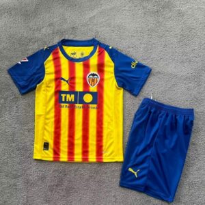 Conjunto Niño Valencia temporada 25/26 Tercera equipación