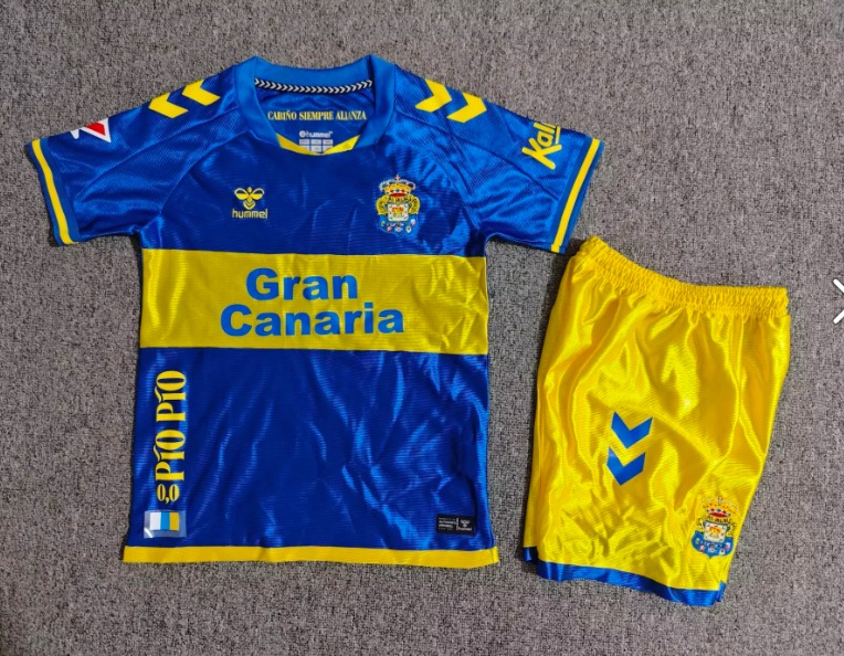 Conjunto Niño Las Palmas temporada 26/27 Segunda equipación