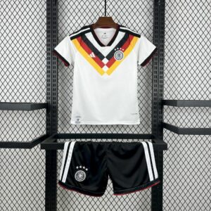 CONJUNTO NIÑO ALEMANIA TEMPORADA 2026 PRIMERA EQUIPACIÓN