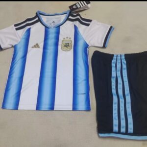 CONJUNTO NIÑO ARGENTINA TEMPORADA 2026 PRIMERA EQUIPACIÓN