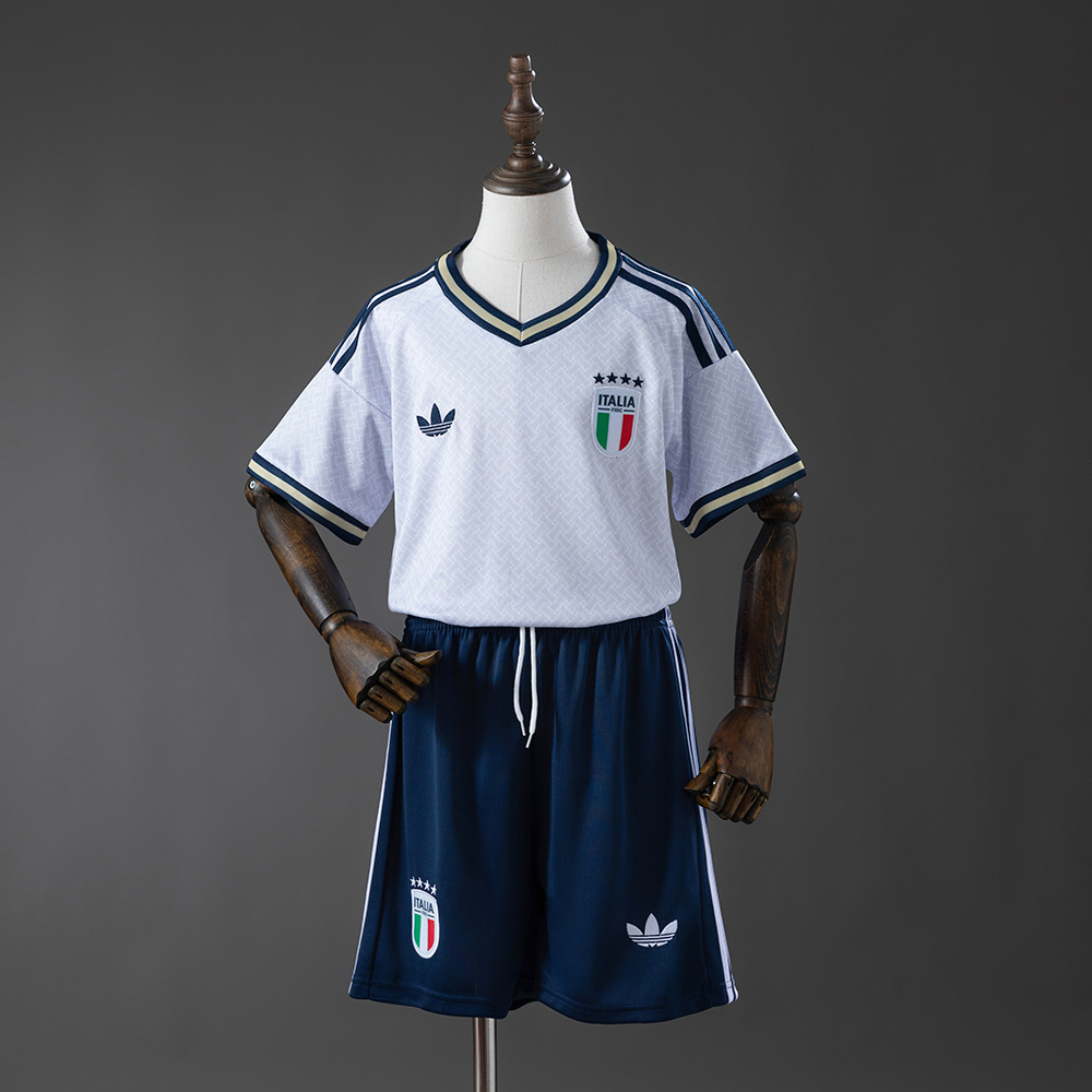 CONJUNTO NIÑO ITALIA TEMPORADA 2026 SEGUNDA EQUIPACIÓN