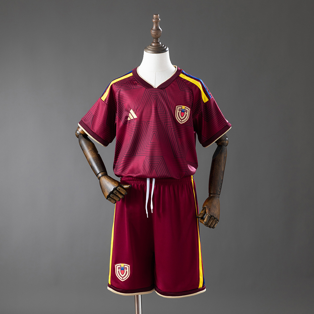 CONJUNTO NIÑO VENEZUELA TEMPORADA 2026 PRIMERA EQUIPACIÓN