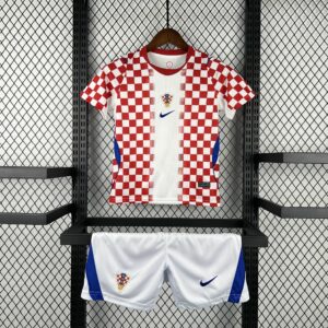 CONJUNTO NIÑO CROACIA TEMPORADA 2026 PRIMERA EQUIPACIÓN