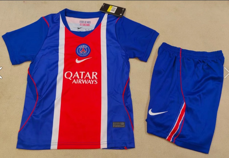 Conjunto Niño Psg temporada 26/27 Primera equipación