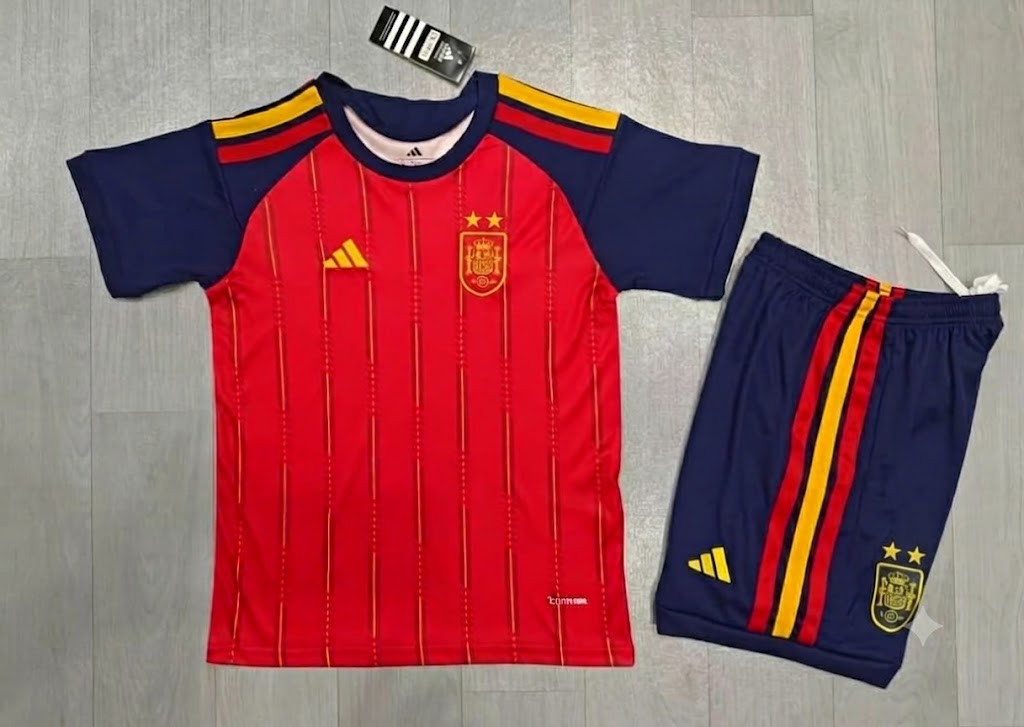 CONJUNTO NIÑO ESPAÑA ( 2 Estrella )TEMPORADA 2026 PRIMERA EQUIPACIÓN